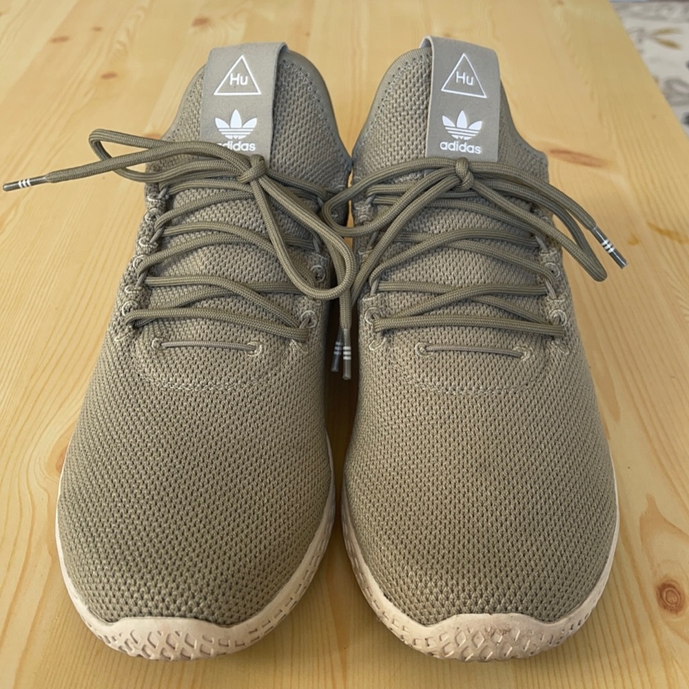 Adidas Pharrell Williams HU grey  shoes